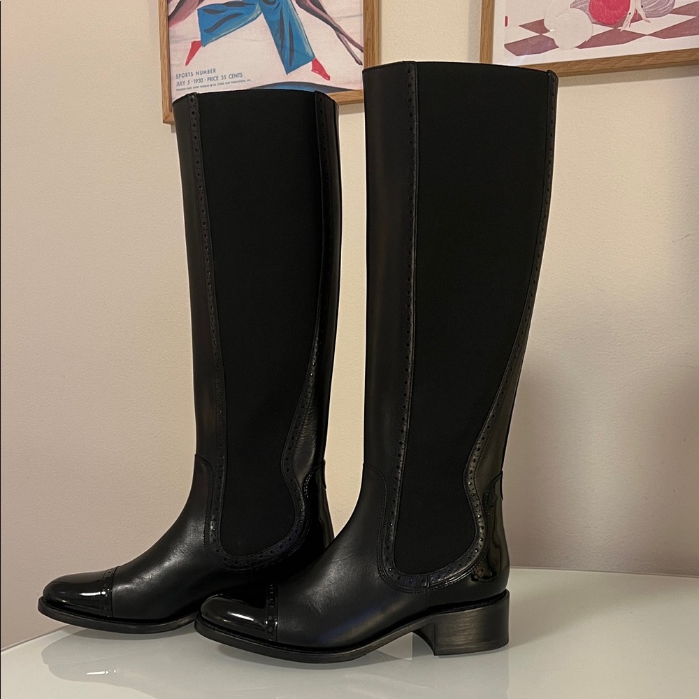 Sleek Black Knee Women's Boots - Picture 6 of 10